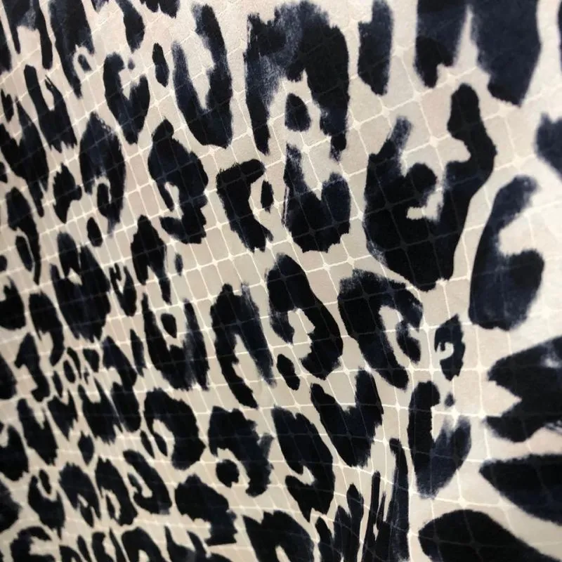 TECIDO CETIM DE SEDA ANIMAL PRINT MAQUINETADO - Conexão Tecidos