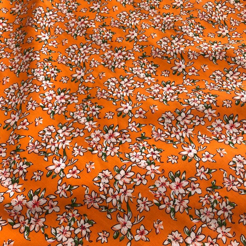 Tecido de Viscose Florais Pequenos Laranja