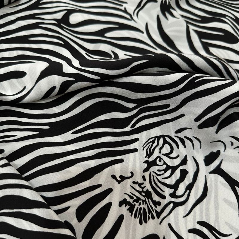 TECIDO CREPE DE CHINE  BLACK TIGER